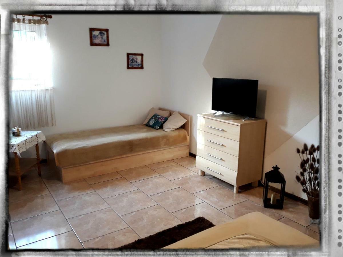 Pensjonat U Kasi Apartment Wegorzewo Exterior photo